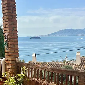 Marvellous Mediterranean And Mountain Views Apartment Málaga